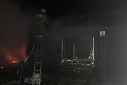 В Пензенской области мужчина успел выбраться из горящего дома