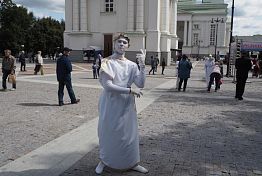 На празднике «Пензенский Спас» гостей угощали 16-метровой шарлоткой